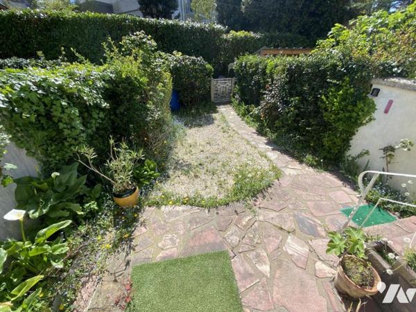 Nantes Saint Félix Au calme de son impasse maison ancienne avec jardin