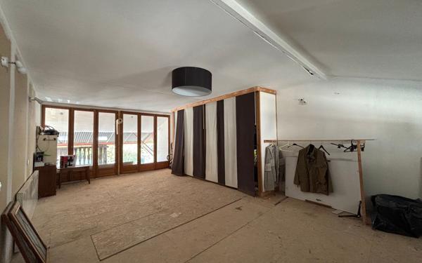 Maison à vendre    5 pièces • 207 m2 Espira-de-l'Agly