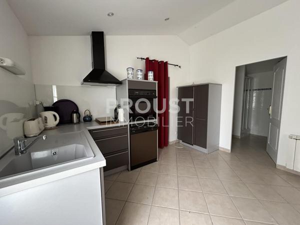 Exclusivité Saint Symphorien ensemble de deux maisons avec jardin et garage