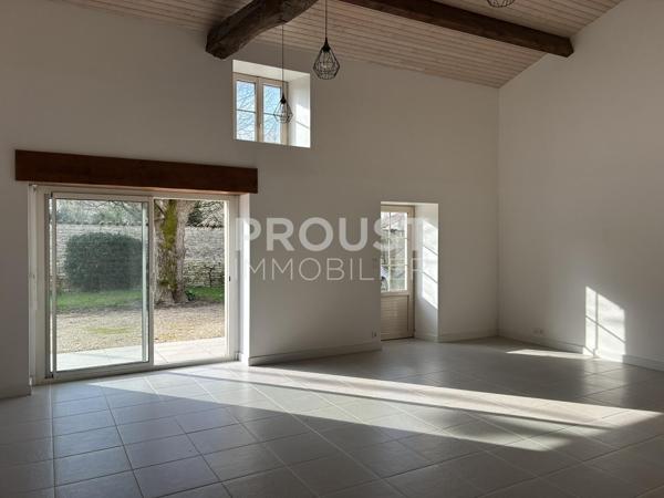 Exclusivité Saint Symphorien ensemble de deux maisons avec jardin et garage