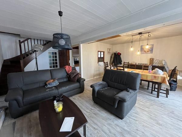 Maison à vendre |  Saint-Pierre-de-Juillers |  4 pièces | 74 m²