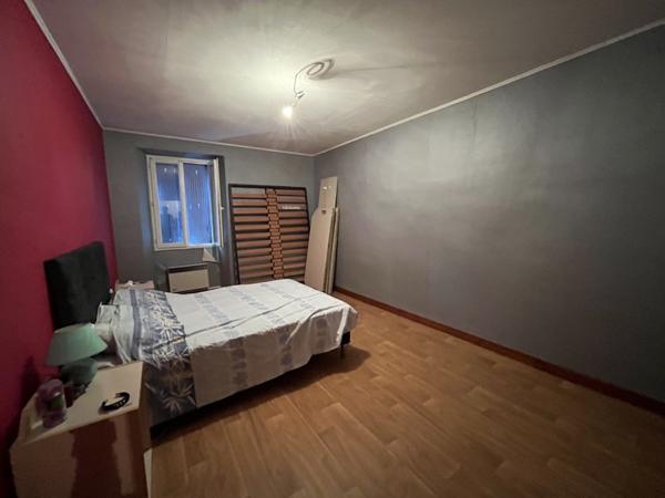 Maison à vendre |  Saint-Pierre-de-Juillers |  4 pièces | 74 m²