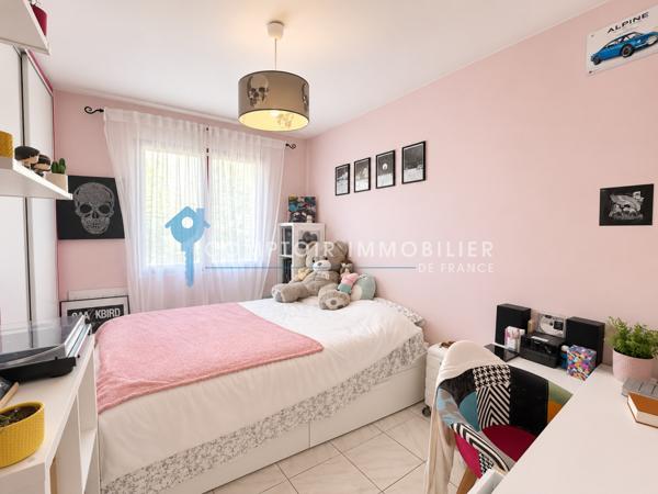 Villa 3 pièce(s) 2 chambre(s) 75 m²