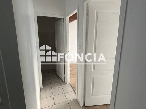 Location Appartement 3 pièces 50.9 m² - 13 RUE PIERRE ET MARIE CURIE Saint Etienne 42000