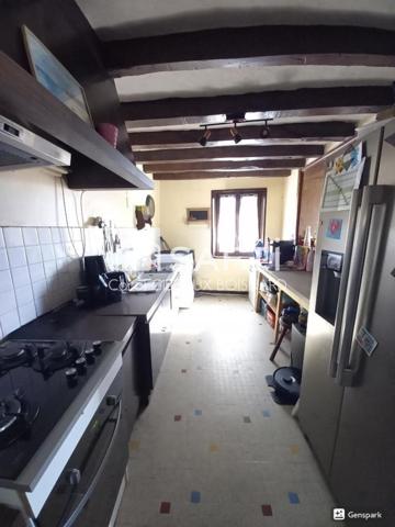 Maison 3 chambres, en partie rénovée avec garage