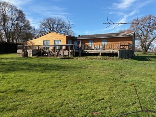 PLAISANCE(32) proche: au bout du chemin , SANS VOISIN, belle VUE, belle MAISON 174m2 économique, écologique, sur 15000m2 de terrain plat, dominant,