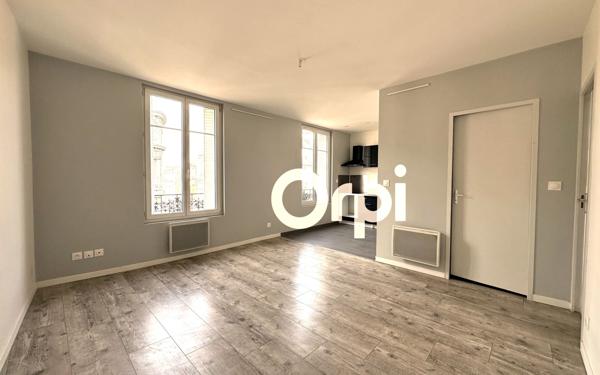 Appartement à louer    3 pièces • 9,62 m2 Soissons