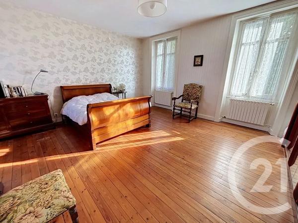 Maison à vendre  10 pièces - 330 m 2   LAVAL  - 53