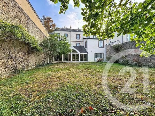 Maison à vendre  10 pièces - 330 m 2   LAVAL  - 53