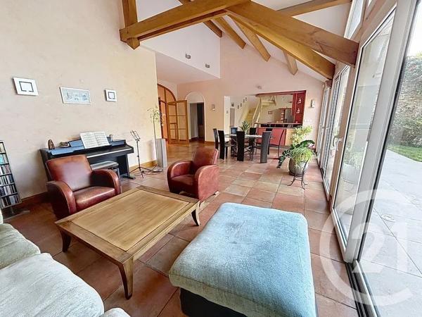 Maison à vendre  10 pièces - 330 m 2   LAVAL  - 53