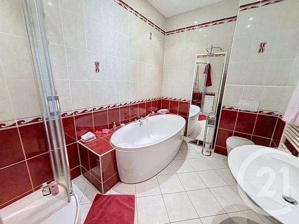 Maison à vendre  10 pièces - 330 m 2   LAVAL  - 53