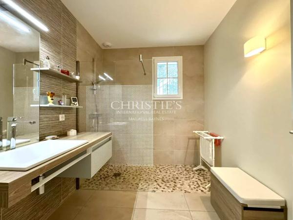 Villa au sein d’un parc privé, proche plage – Saint-Palais-sur-Mer