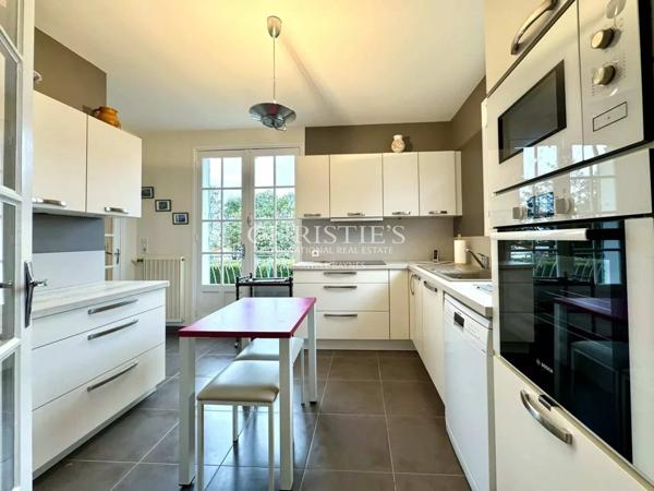 Villa au sein d’un parc privé, proche plage – Saint-Palais-sur-Mer