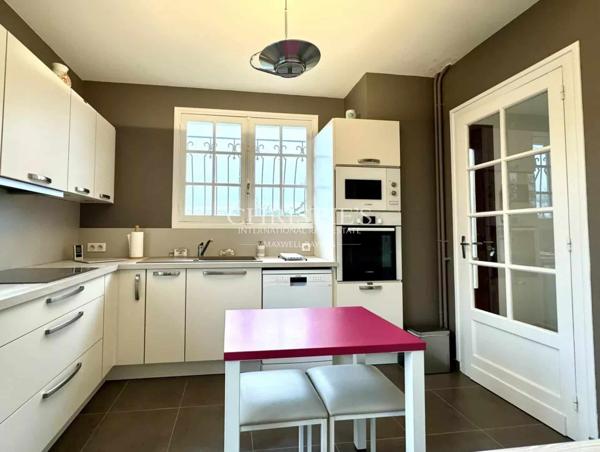 Villa au sein d’un parc privé, proche plage – Saint-Palais-sur-Mer