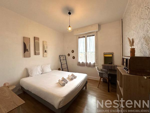 Location appartement T3 meublé centre-ville proche gare SNCF avec ascenseur et balcon à Carcassonne