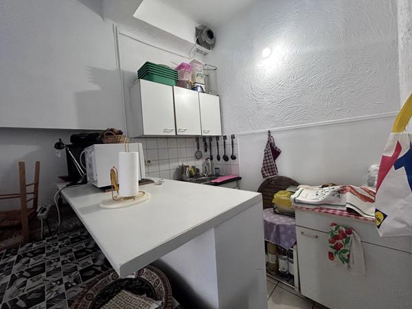 INVESTISSEURS Studio 2 pièce(s) 32 m² Rue d'Italie, Prefecture - BAIL EN COURS