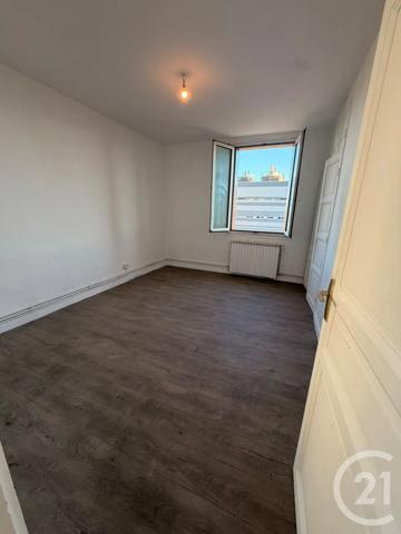 Appartement T3 à vendre  3 pièces - 62,90 m 2   TOULON  - 83