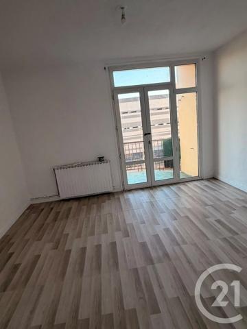 Appartement T3 à vendre  3 pièces - 62,90 m 2   TOULON  - 83