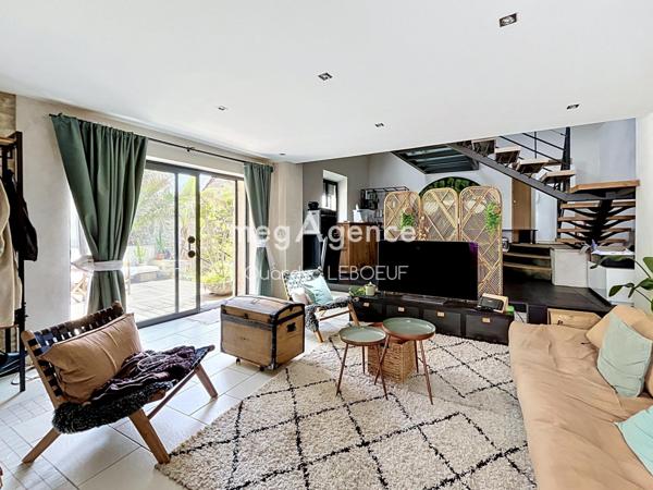 Maison à FONTENAY-SAINT-PERE, 78440 - 6 pièces 170m²