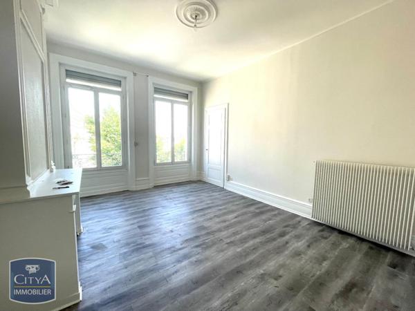 Appartement à louer 3 pièces 115.16m²