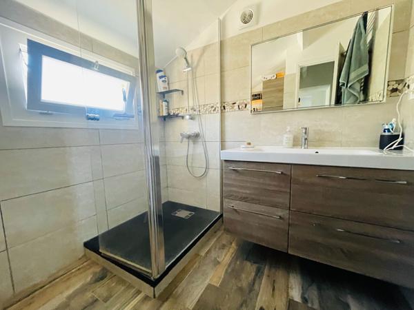 Maison Lavera 4 pièce(s)  + Studio Indépendant