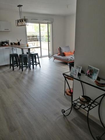 Appartement à louer 815 € CC Léguevin 3 p 64 m² DPE C