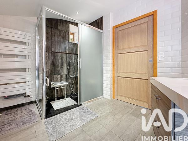 Maison à vendre 4 pièces 190 m² Saint-Aubin-le-Cloud