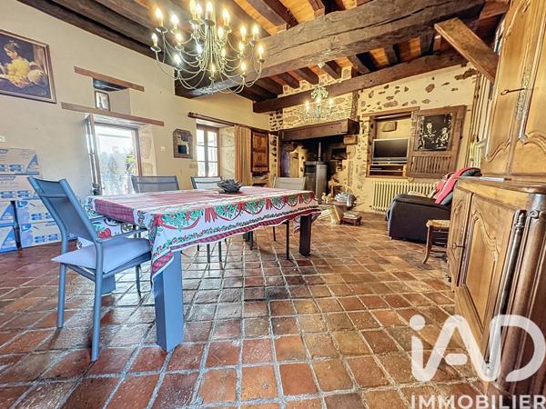 Maison à vendre 4 pièces 190 m² Saint-Aubin-le-Cloud