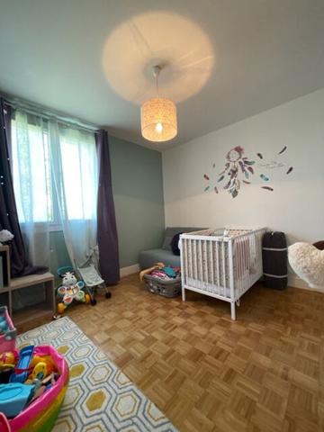 Appartement lumineux avec terrasse, balcon et garage ? 92 m²