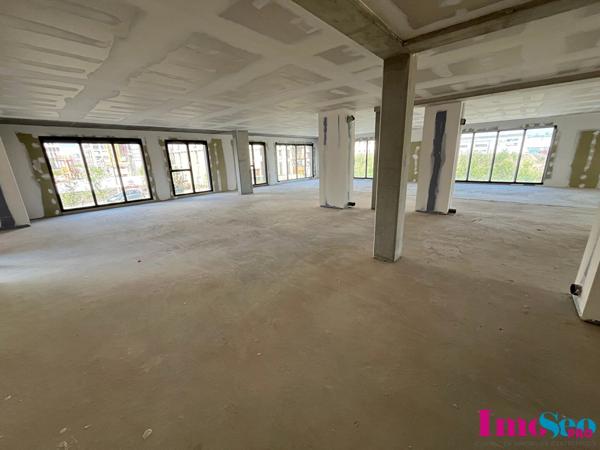 Bureaux à VENDRE