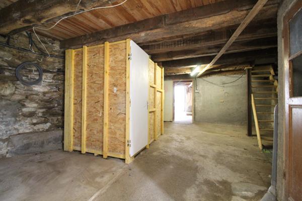 Massals (81250) Maison de Type 4 - 96 m² avec sous-sol total et dépendance aménageable sur 2 niveaux