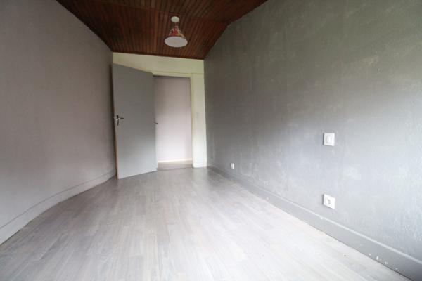 Massals (81250) Maison de Type 4 - 96 m² avec sous-sol total et dépendance aménageable sur 2 niveaux