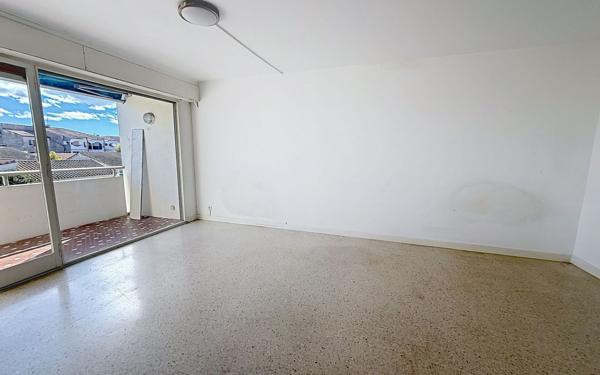 Appartement à vendre    1 pièce • 42,18 m2 Lunel