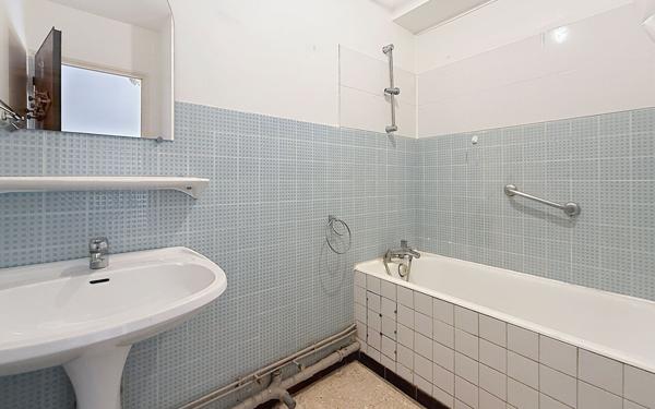Appartement à vendre    1 pièce • 42,18 m2 Lunel