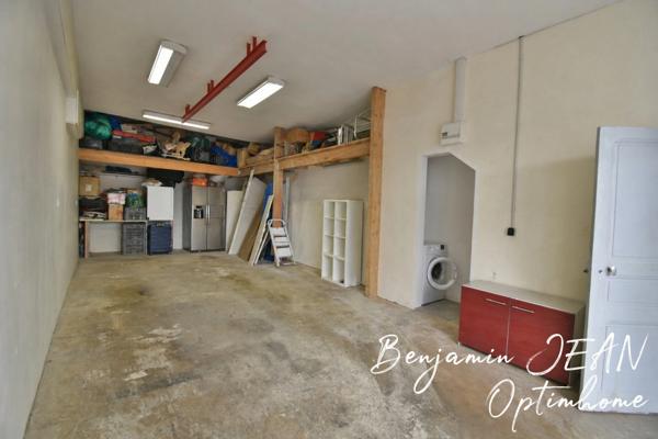 Maison de ville avec grand garage et cour – Béziers