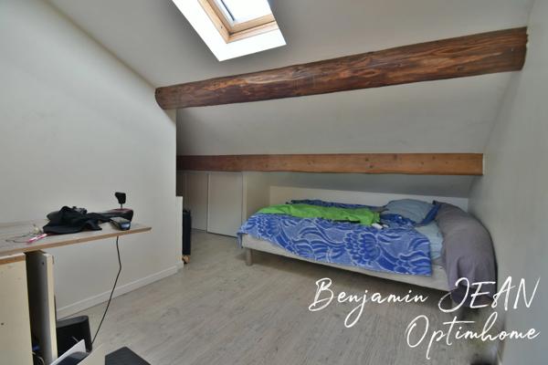 Maison de ville avec grand garage et cour – Béziers