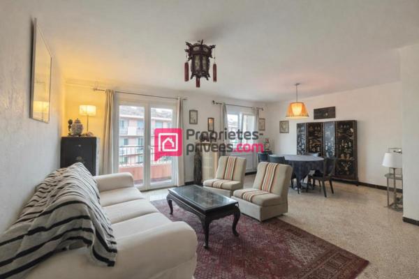 Appartement traversant Grasse Carnot 3 pièces 75 m2 deux extérieurs