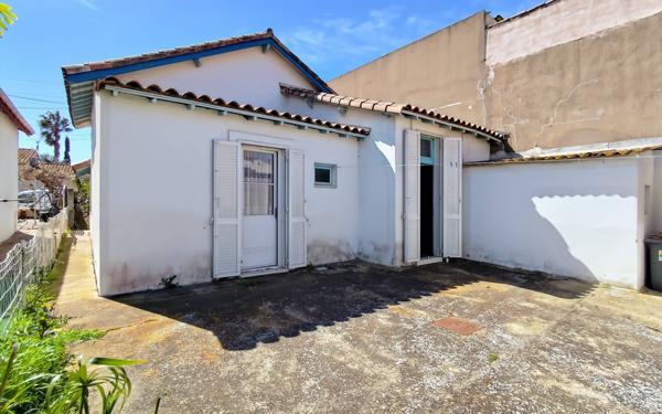 Maison à vendre    4 pièces •  Agde