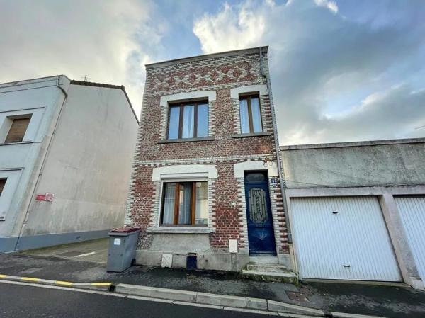 Vente Immeuble 4 pièces 133 m2 à Saint-Quentin