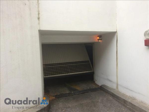 Parking / Box à louer à Lyon (69006)
