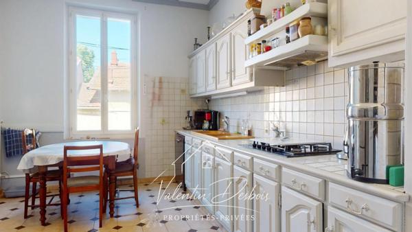 CARCASSONNE - MAISON - 3 CHAMBRES - PUITS - VERANDA - JARDIN