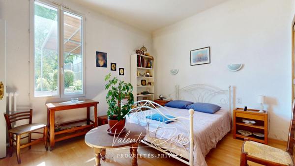 CARCASSONNE - MAISON - 3 CHAMBRES - PUITS - VERANDA - JARDIN