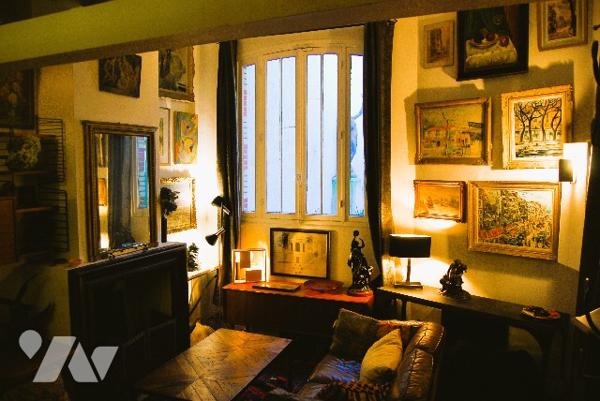 CHAMPS DE MARS  -  Dans un immeuble de prestige, maison de 3 pièces