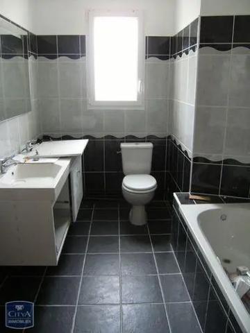 Maison à louer 6 pièces 104.9m²