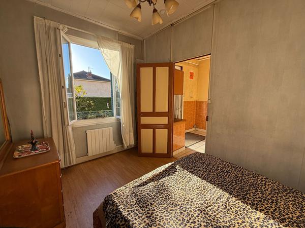 Immeuble de rapport Bron 66.63 m2