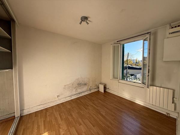 Immeuble de rapport Bron 66.63 m2