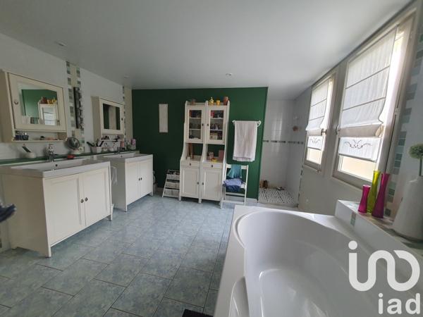 Maison à vendre 7 pièces 200 m² Lamothe-Montravel