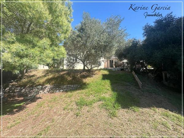 EMPLACEMENT PRIVILEGIE A PROXIMITE DE LA MER - A 5 MINUTES A PIED DU FORT BALAGUIER  LA SEYNE SUR MER - AU CALME ABSOLU  - MAISON  4 PIECES  70 m2 - TERRAIN 645 M²