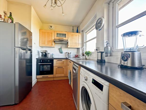 3 pièces 56.70 m2 RUE BELLIARD