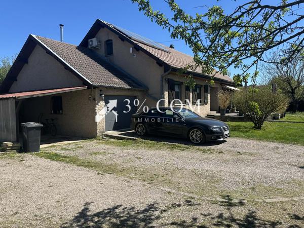 Maison de village
                                                                                                                                                                                                                                                                                                                        7 pièce(s)                                                                                                                                                                                                          5 chambre(s)                                                                                                                                                                                                          180  m²